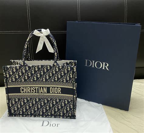 dior small book bag